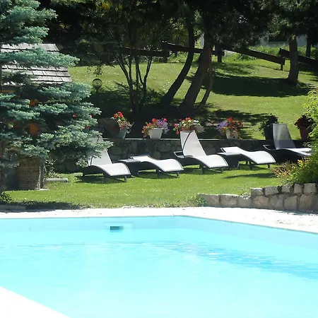 Mounier Hotel