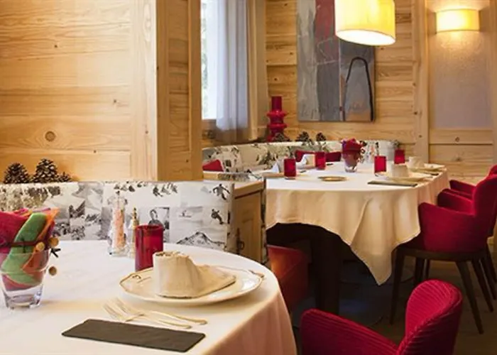 Mounier Hotel 4*