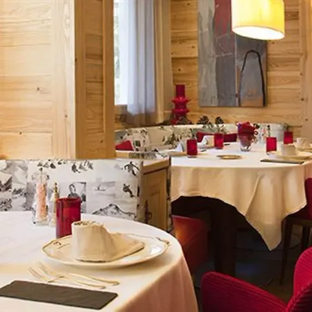 Mounier Hotel 4*