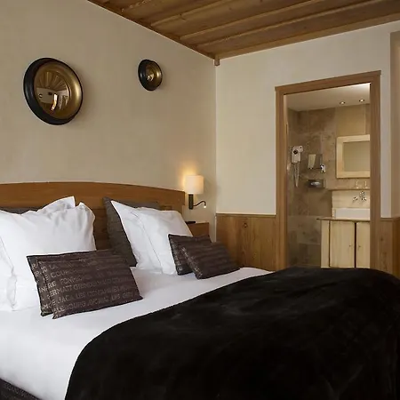 Mounier Hotel