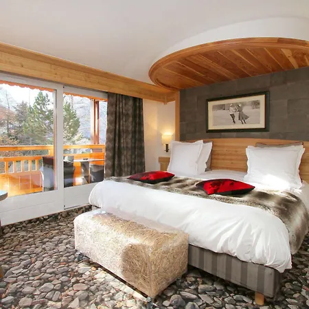 Mounier Hotel