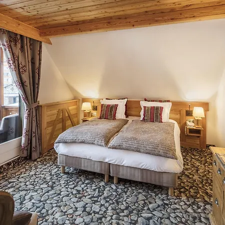 Hotel Mounier 4*